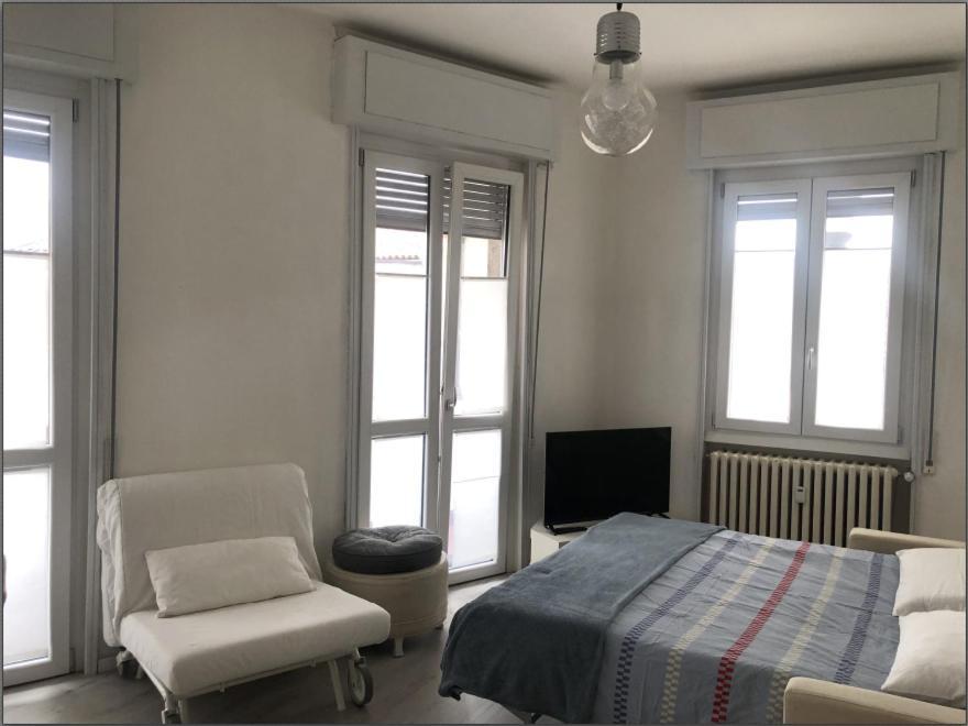 Holly'S House Apartment 알자노 롬바르도 외부 사진